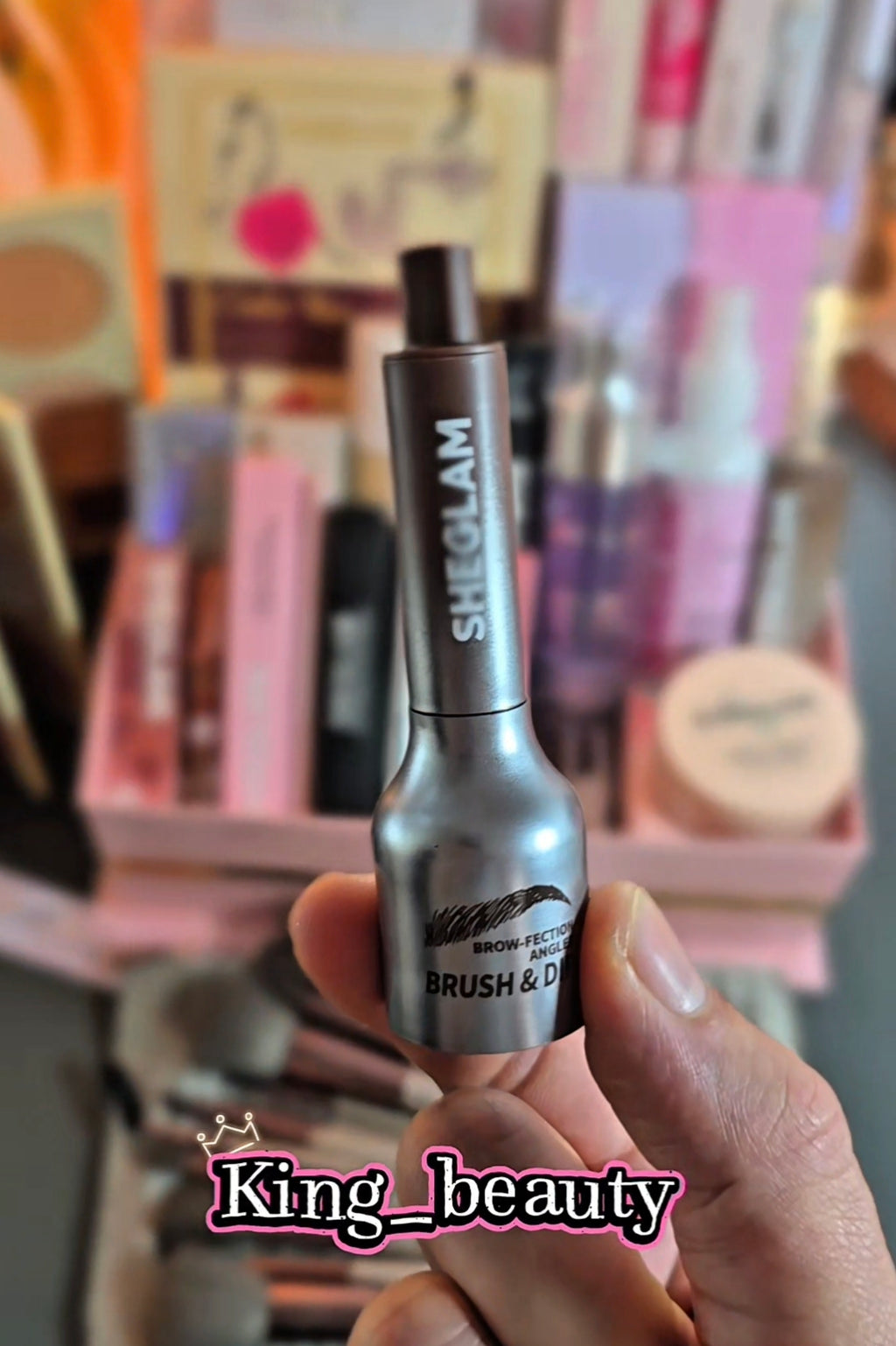 «أكبر بوكس شغلام من King Beauty… كامل القطع لي تحتاجيهم للميكاب في باك واحد وبكاليتي نار 🔥😍