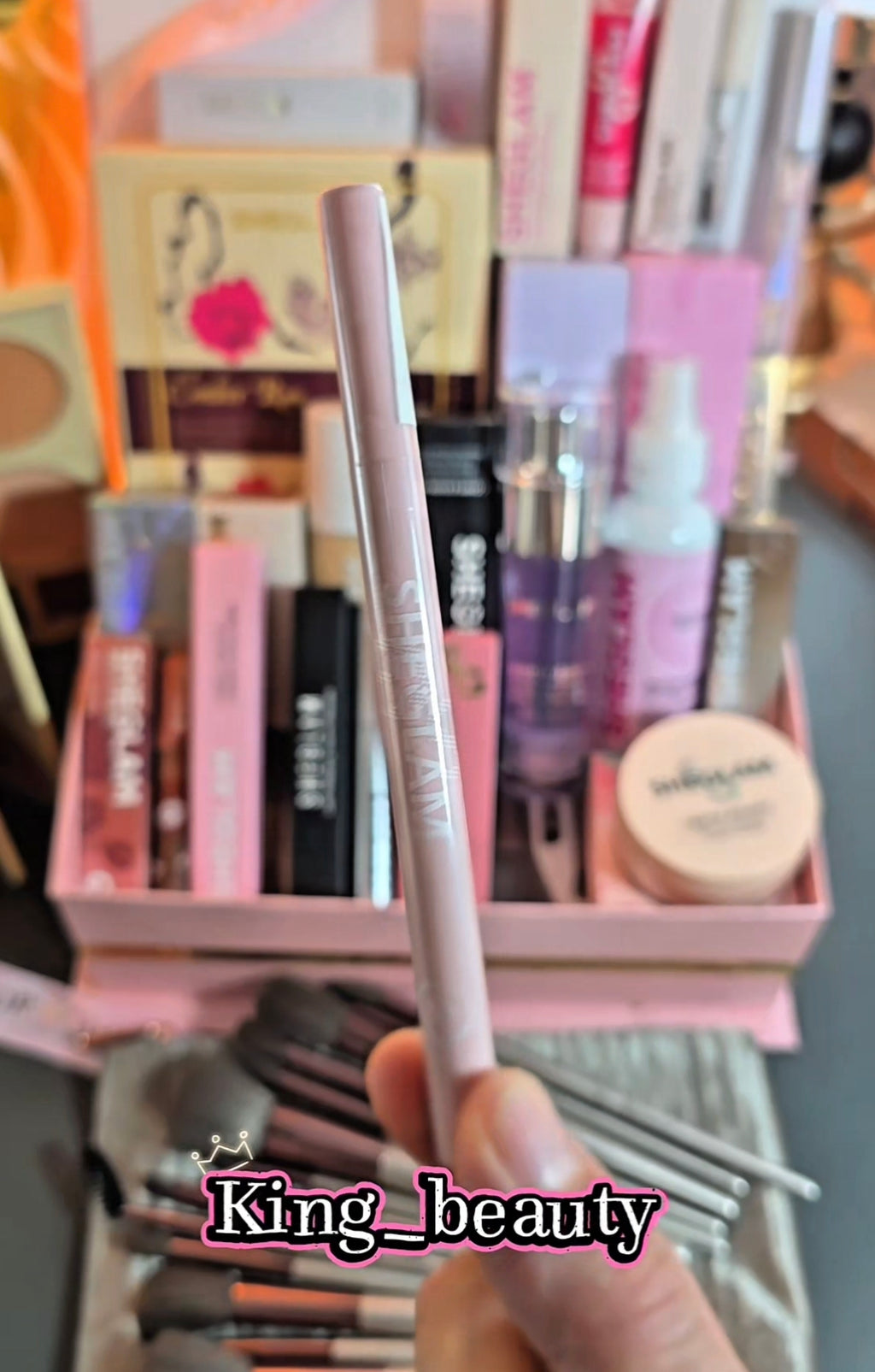 «أكبر بوكس شغلام من King Beauty… كامل القطع لي تحتاجيهم للميكاب في باك واحد وبكاليتي نار 🔥😍